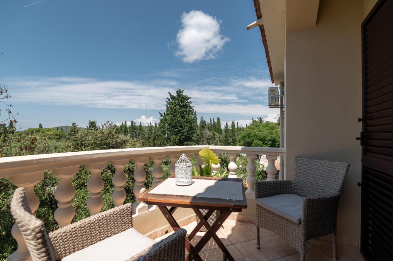 Apartments Rozelyn Углян Экстерьер фото